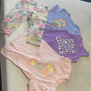 Floral and Graphic Kids play clothes Set 6/6X Small